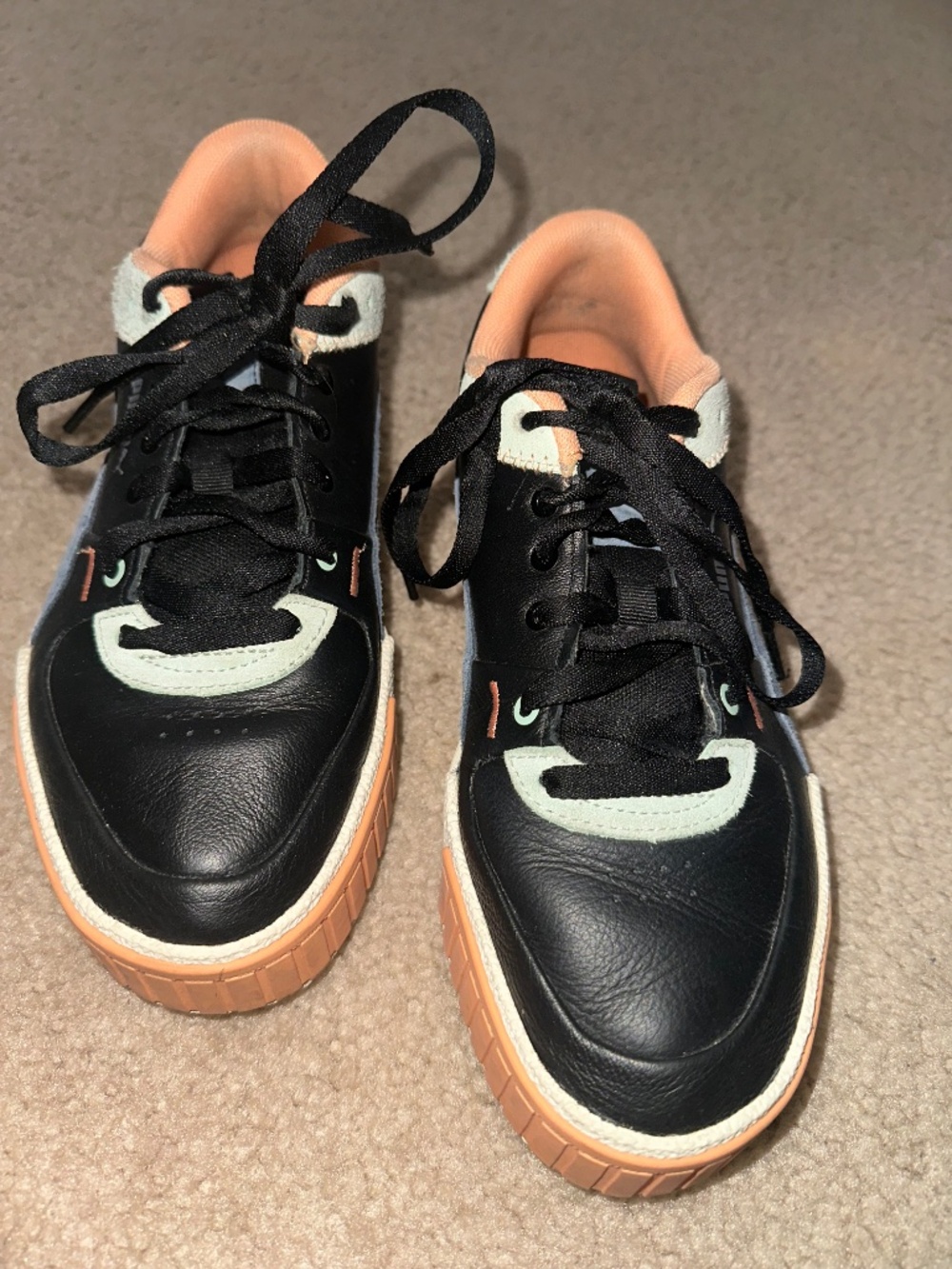 Puma shoes - Picture 2 of 6
